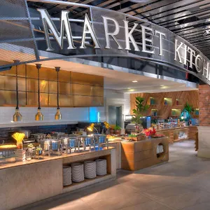 Hotel Movenpick & Convention Centre Klia Sepang